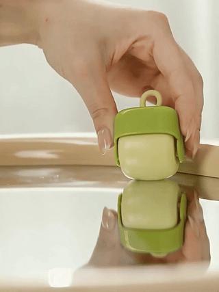 RollAway™ Mini Reusable Lint Remover - BeautyBloom Hub