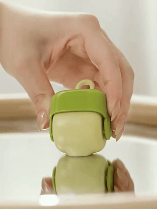 RollAway™ Mini Reusable Lint Remover - BeautyBloom Hub